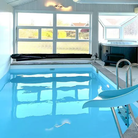 Holiday home Friedrichskoog-strandpark 3 *